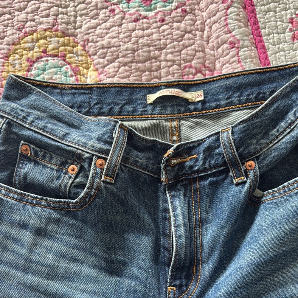 Levi’s low pro straight